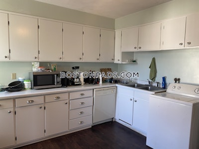 Medford 4 Bed 1 Bath MEDFORD  Tufts - $4,400