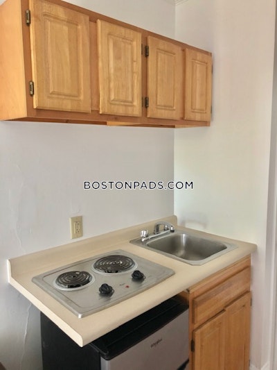 Brookline 0 Bed 1 Bath BROOKLINE- BOSTON UNIVERSITY $2,045  Longwood Area - $1,995