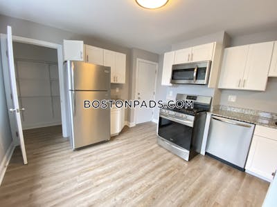 Somerville Renovated 4 bed 1.5 bath available NOW on Crescent St in Somerville!   East Somerville - $4,600 No Fee