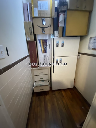 Medford 4 Beds 1 Bath  Tufts - $4,400