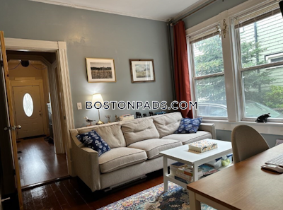 Dorchester/south Boston Border Spacious 3 Bed 2 bath available NOW on Harvest St in Boston! Boston - $2,950