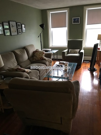 Brookline 2 Beds 1 Bath  Beaconsfield - $3,295 No Fee