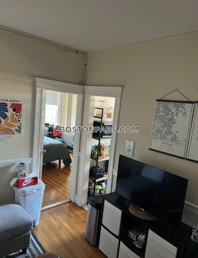 Allston Apartment for rent 2 Bedrooms 1 Bath Boston - $3,000