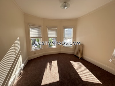 Revere Apartment for rent 3 Bedrooms 1 Bath - $2,800 50% Fee