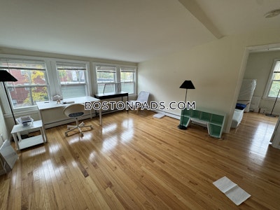 Somerville Apartment for rent 2 Bedrooms 1 Bath  Dali/ Inman Squares - $2,650